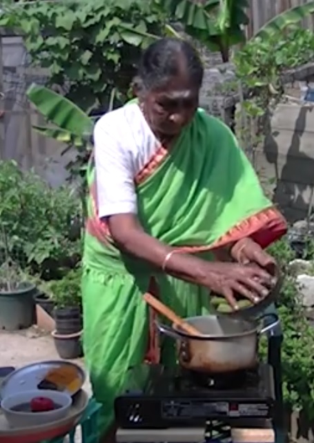 ஆச்சியின் முருங்கைக்காய் புளிக்குழம்பு – Moringa (drumstick) Puli Kuzhambu – Aachi’s Recipe